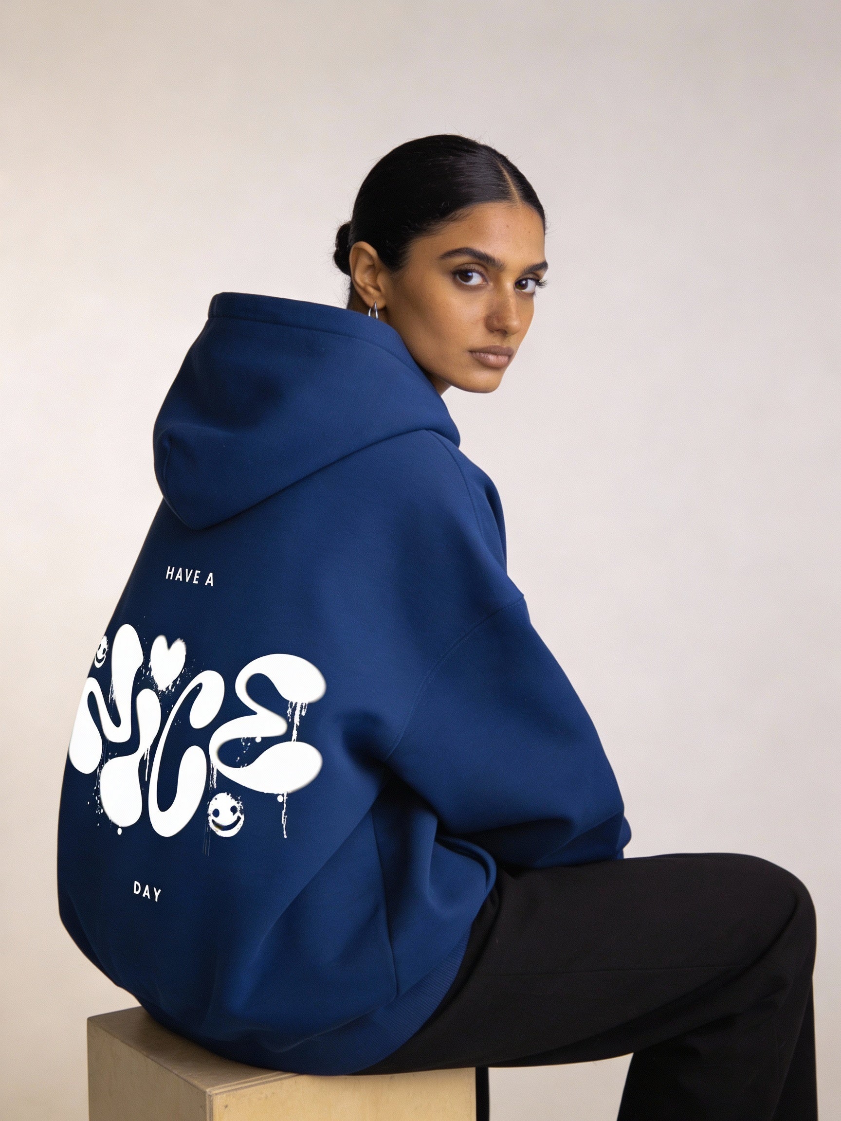 Have a Nice Day' Smiley Graphic Hoodie - Royal Blue